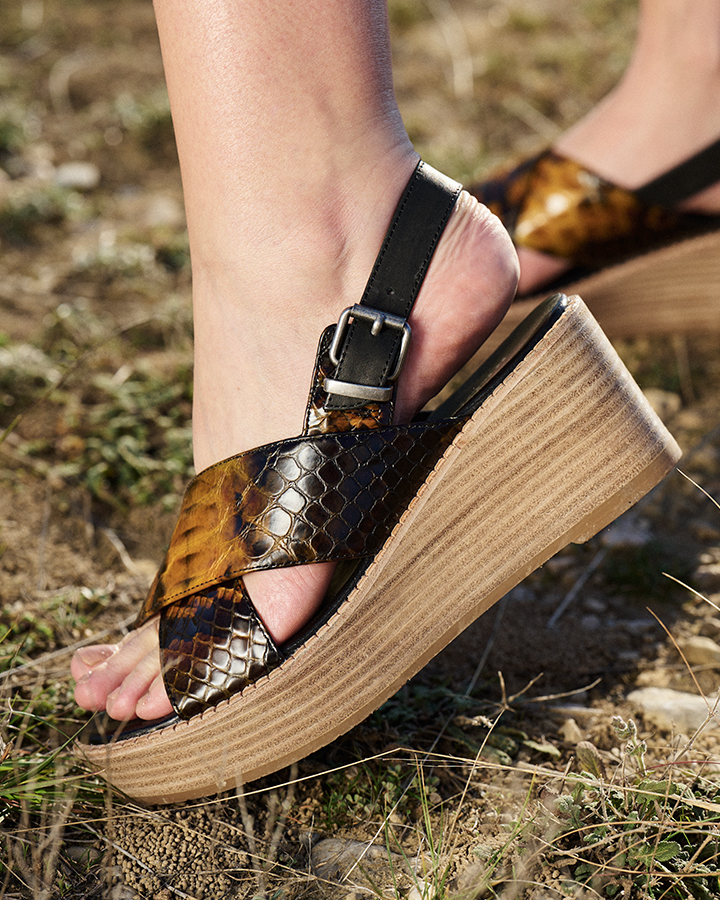 sandales compensées femme cuir